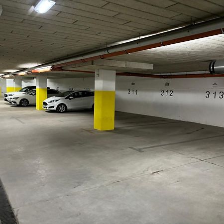 Big 21 Old Town Lux Apartment, Self Check-In 24H, Free Parking Poznan Ngoại thất bức ảnh