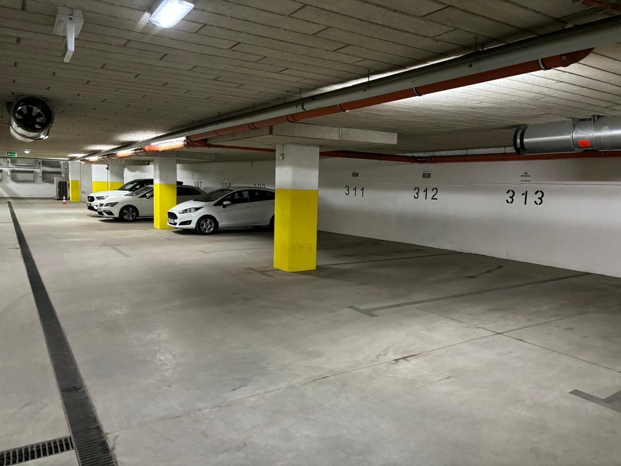 Big 21 Old Town Lux Apartment, Self Check-In 24H, Free Parking Poznan Ngoại thất bức ảnh